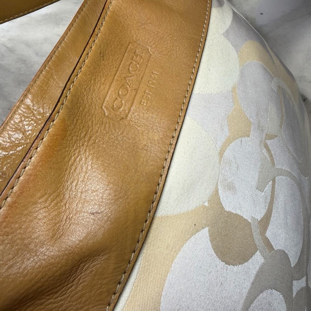 Y2K Coach F14711 Zoe Signature Optic Convertible Hobo Bag & Wristlet - Picture 11 of 16